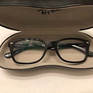 Ray Ban Women’s Eyeglasses w/case.